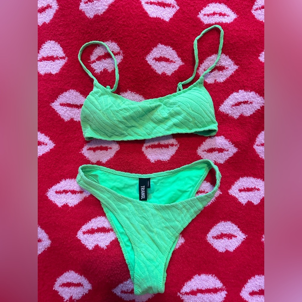 RARE Neon Zebra Triangl Bikini